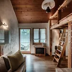 Appartement Casa Edera By Quokka 360 - Romantic Wooden House *