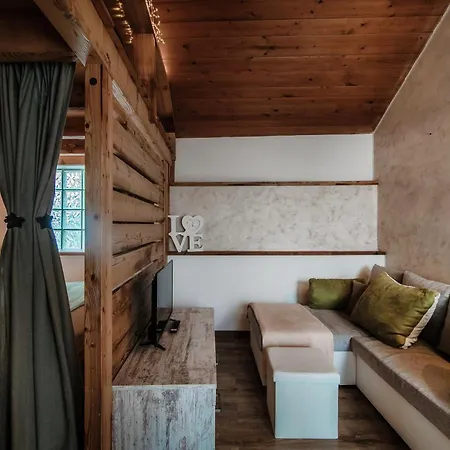 Casa Edera By Quokka 360 - Romantic Wooden House Solduno