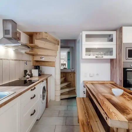 Casa Edera By Quokka 360 - Romantic Wooden House Appartement