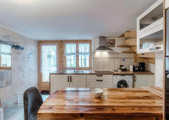 Casa Edera By Quokka 360 - Romantic Wooden House Daire *