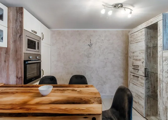 Casa Edera By Quokka 360 - Romantic Wooden House Solduno